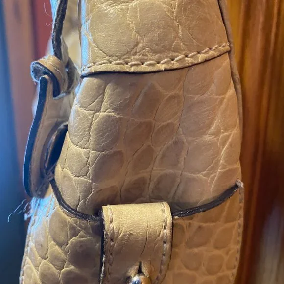 REDUCED Dooney and Bourke - Picture 4 of 10